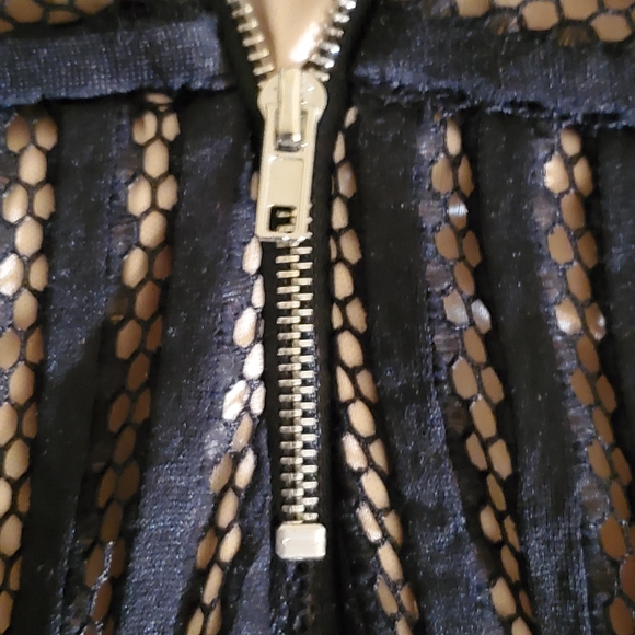 Endless Rose lace dress Size Small - Picture 6 of 15